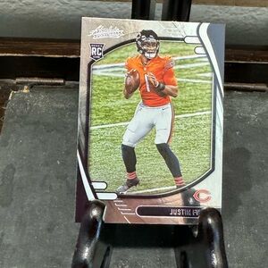 Justin Fields 2021 Panini Absolute Rookie Card #108